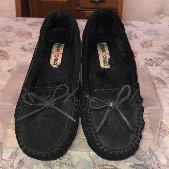 Minnetonka Black Fur Moccasins - Picture 1 of 3
